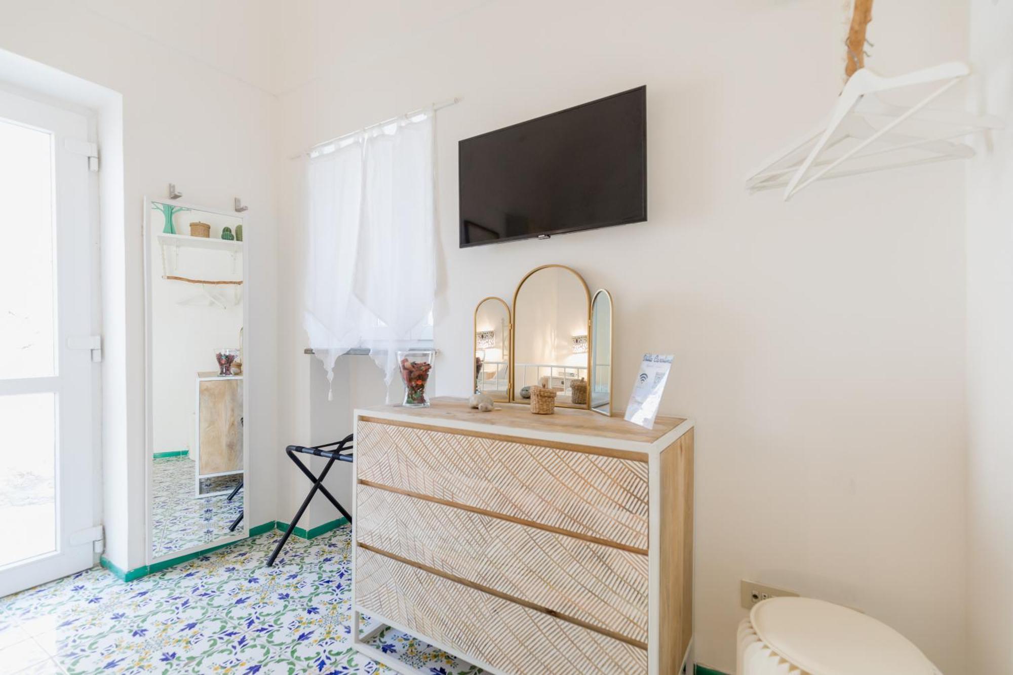 Suite Villa Carolina Капри Экстерьер фото